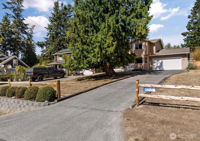 Photo 3 of Single family home for sale at 1279 Halsey Dr, Coupeville, WA 98239 | MLS# NWM2568215 | Listing updated on 2026-09-23