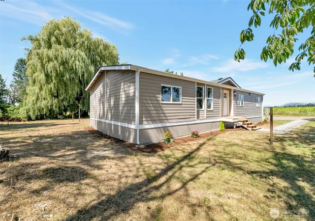 Photo 1 of Sale Pending at 9295 N Telegraph Rd, Sumas, WA 98295 | MLS# NWM2568229 | Listing updated on 2026-09-22