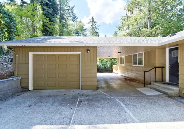 Photo 2 of Single family home for sale at 11441 E 284th Street, Auburn, WA 98092 | MLS# NWM2568233 | Listing updated on 2026-09-23