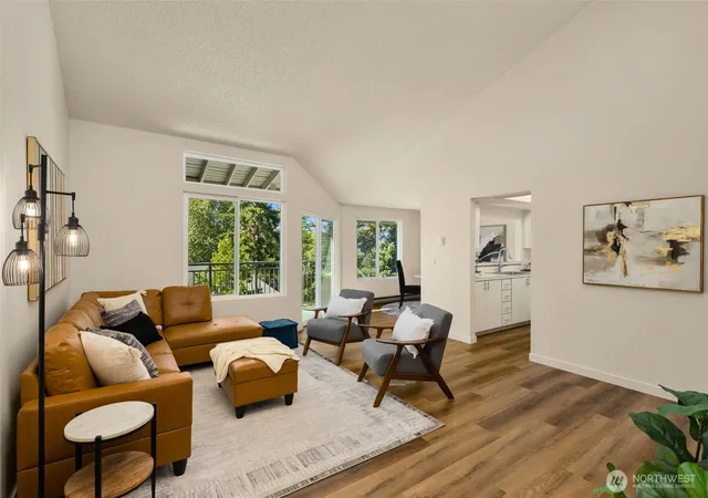 Photo 2 of Sale Pending at 3218 80th Ave Se #6, Mercer Island, WA 98040 | MLS# NWM2568234 | Listing updated on 2026-09-21