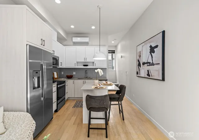 Photo 3 of Townhouse for sale at 3104 SW Avalon Way #F, Seattle, WA 98126 | MLS# NWM2568283 | Listing updated on 2026-09-23