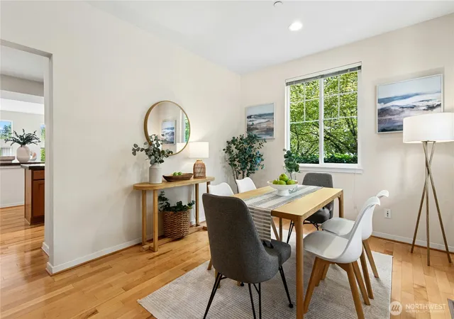Photo 2 of Sale Pending at 1901 Ne Killian Ln, Issaquah, WA 98029 | MLS# NWM2568331 | Listing updated on 2026-09-21