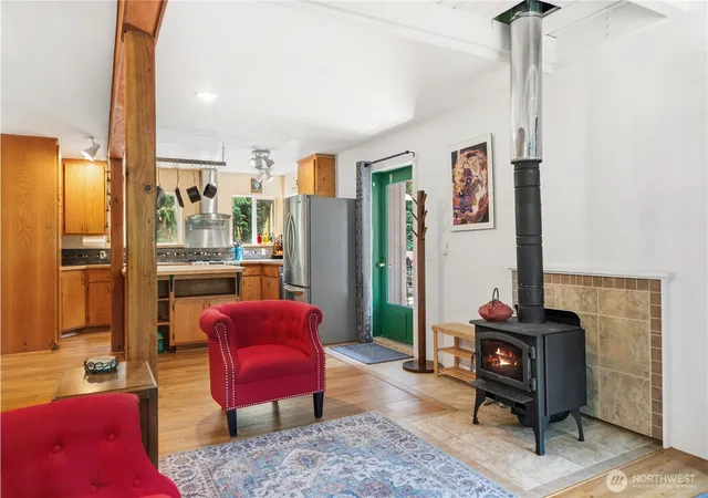 Photo 4 of Single family home for sale at 2237 Ivy St, Port Townsend, WA 98368 | MLS# NWM2568333 | Listing updated on 2026-09-29