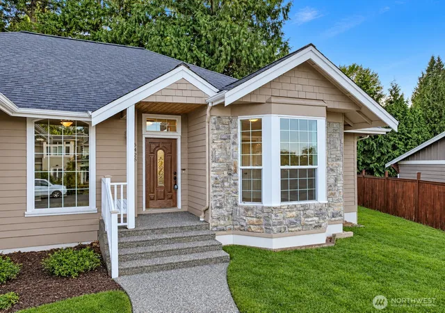 Photo 3 of Single family home for sale at 5426 Ocean Mist Loop, Blaine, WA 98230 | MLS# NWM2568341 | Listing updated on 2026-10-01
