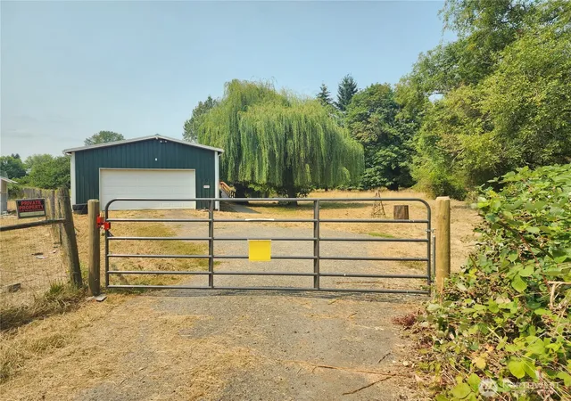 Photo 2 of Manufactured home for sale at 501 W 7th Street, Centralia, WA 98531 | MLS# NWM2568367 | Listing updated on 2026-09-23
