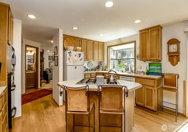 Photo 3 of Sale Pending at 12523 Ne 164th Street, Woodinville, WA 98072 | MLS# NWM2568373 | Listing updated on 2026-09-25
