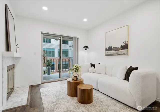 Photo 2 of Sale Pending at 769 Hayes St #201, Seattle, WA 98109 | MLS# NWM2568392 | Listing updated on 2026-09-27