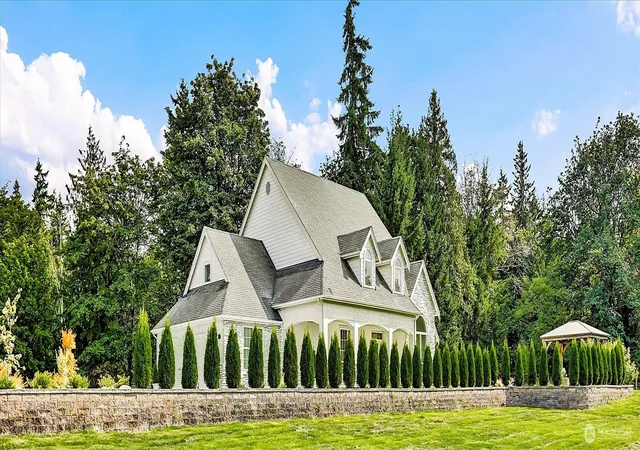 Photo 1 of Single family home for sale at 5507 Waller Rd E, Tacoma, WA 98443 | MLS# NWM2568412 | Listing updated on 2026-09-23