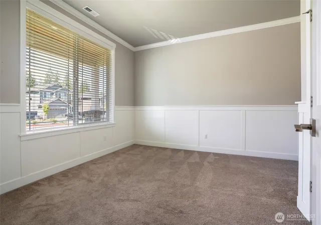 Photo 3 of Single family home for sale at 1407 Baker Hts Loop, Bremerton, WA 98312 | MLS# NWM2568435 | Listing updated on 2026-09-28