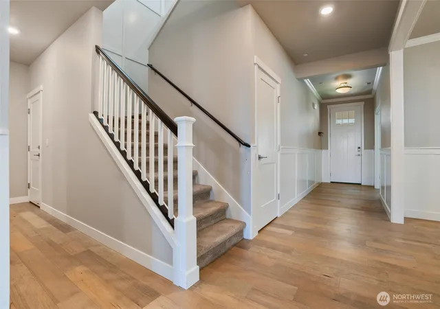 Photo 4 of Single family home for sale at 1407 Baker Hts Loop, Bremerton, WA 98312 | MLS# NWM2568435 | Listing updated on 2026-09-28
