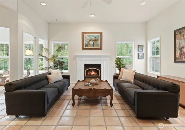 Photo 4 of Single family home for sale at 641 E Lakeshore Dr, Allyn, WA 98524 | MLS# NWM2568456 | Listing updated on 2026-09-23