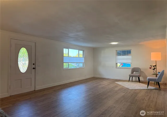 Photo 2 of Single family home for sale at 1111 Cottonwood Dr, Richland, WA 99354 | MLS# NWM2568474 | Listing updated on 2026-10-09