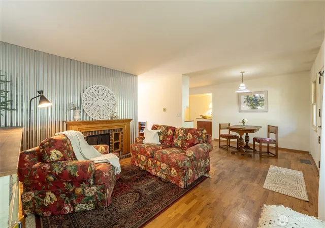 Photo 3 of Sale Pending at 13814 26th Avenue Ne, Seattle, WA 98125 | MLS# NWM2568480 | Listing updated on 2026-09-18