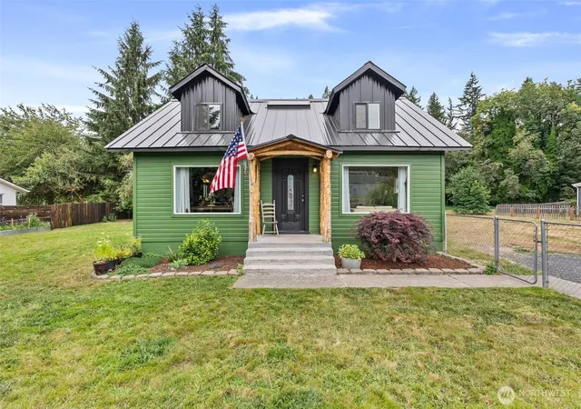Photo 1 of Single family home for sale at 1215 Nw Kerron Ave, Winlock, WA 98596 | MLS# NWM2568487 | Listing updated on 2026-09-24