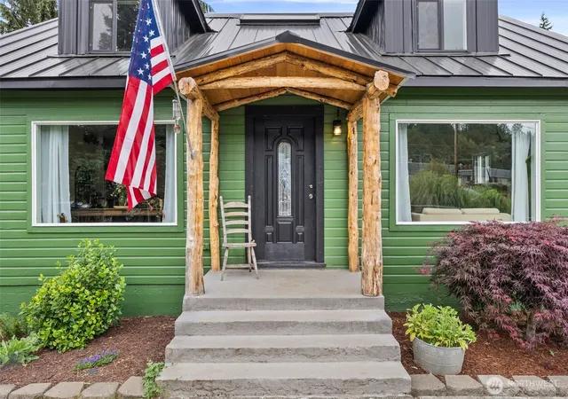 Photo 3 of Single family home for sale at 1215 NW Kerron Ave, Winlock, WA 98596 | MLS# NWM2568487 | Listing updated on 2026-09-24