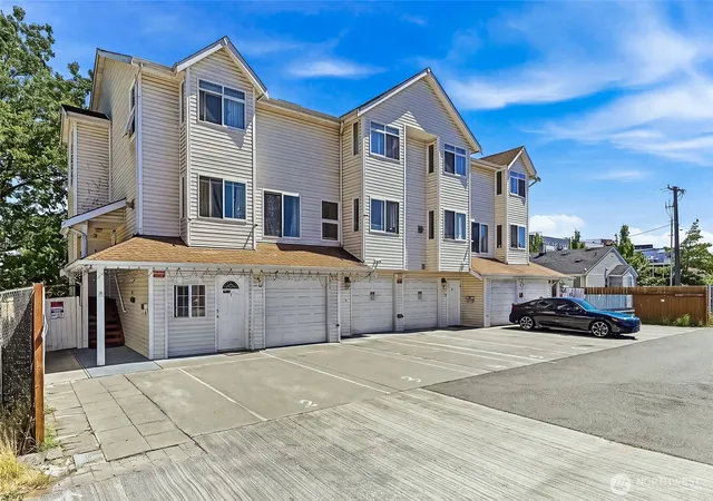 Photo 2 of Townhouse for sale at 7009 42nd Avenue S #1, Seattle, WA 98118 | MLS# NWM2568496 | Listing updated on 2026-09-23