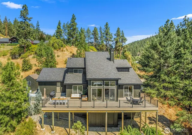 Photo 1 of Single family home for sale at 10460 Fox Rd, Leavenworth, WA 98826 | MLS# NWM2568618 | Listing updated on 2026-10-02