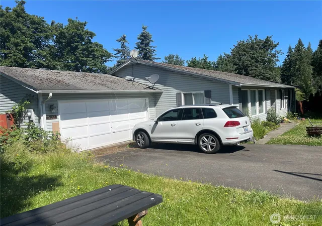 Photo 1 of Sale Pending at 300 Cedar Ct, Winlock, WA 98596 | MLS# NWM2568627 | Listing updated on 2026-09-03