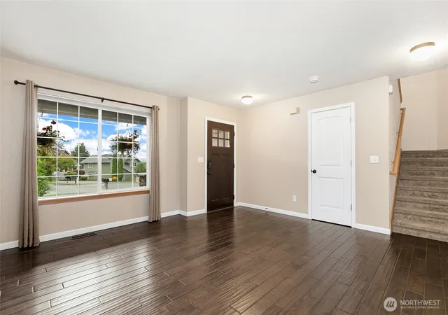 Photo 3 of Single family home for sale at 298 Se Winchester Hl Dr, Chehalis, WA 98532 | MLS# NWM2568630 | Listing updated on 2026-10-05