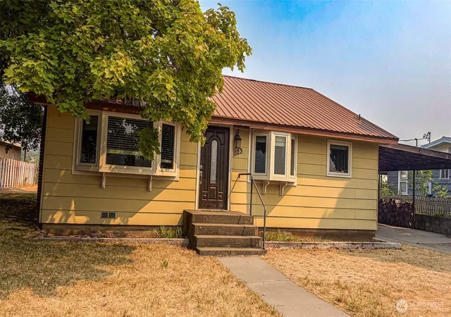 Photo 1 of Single family home for sale at 1123 Central Ave, Oroville, WA 98844 | MLS# NWM2568635 | Listing updated on 2026-09-23