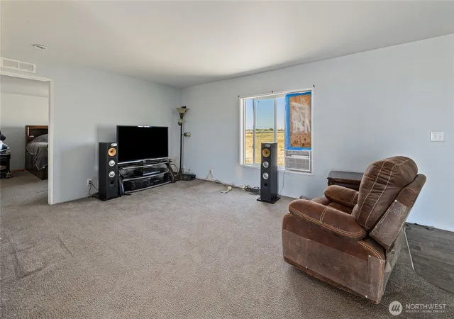 Photo 3 of Manufactured home for sale at 7560 Lower Green Cyn Rd, Ellensburg, WA 98926 | MLS# NWM2568641 | Listing updated on 2026-09-23