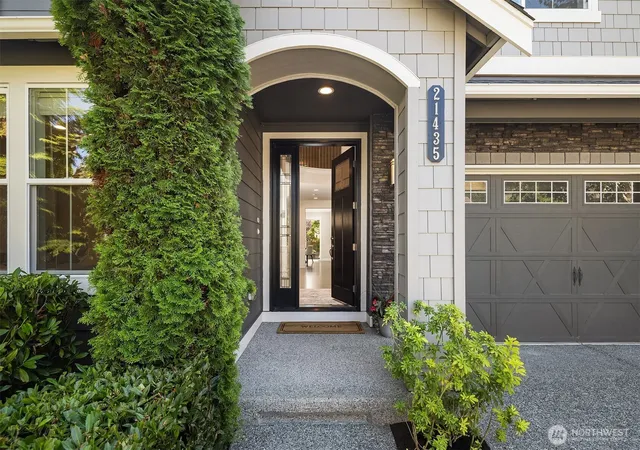 Photo 3 of Sale Pending at 21435 Se 2nd St, Sammamish, WA 98074 | MLS# NWM2568650 | Listing updated on 2026-09-29