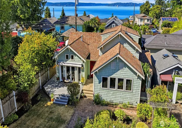 Photo 3 of Single family home for sale at 1117 N 26Th St, Tacoma, WA 98403 | MLS# NWM2568655 | Listing updated on 2026-09-29