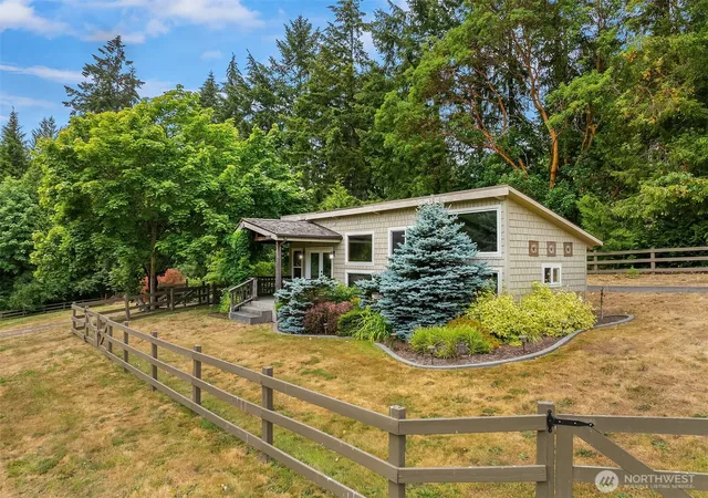 Photo 2 of Contingent at 7035 High School Rd Ne, Bainbridge Island, WA 98110 | MLS# NWM2568663 | Listing updated on 2026-09-23