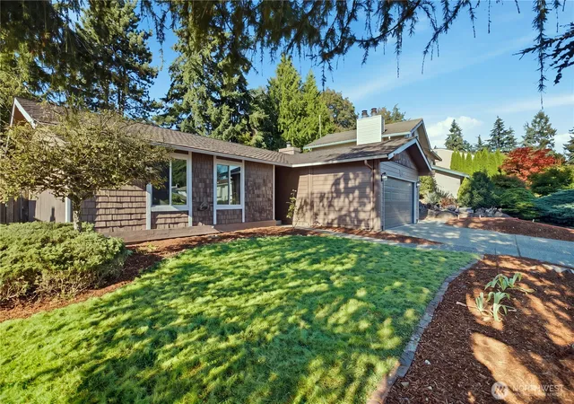 Photo 2 of Single family home for sale at 15952 Se 176th Place, Renton, WA 98058 | MLS# NWM2568666 | Listing updated on 2026-09-23