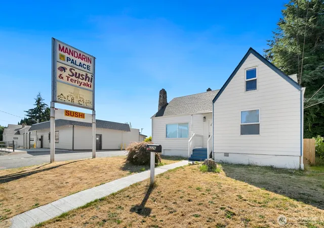 Photo 2 of Single family home for sale at 6526 Pacific Ave, Tacoma, WA 98408 | MLS# NWM2568688 | Listing updated on 2026-09-22