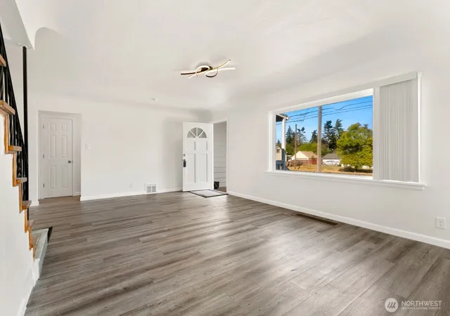 Photo 3 of Single family home for sale at 6526 Pacific Ave, Tacoma, WA 98408 | MLS# NWM2568688 | Listing updated on 2026-09-22