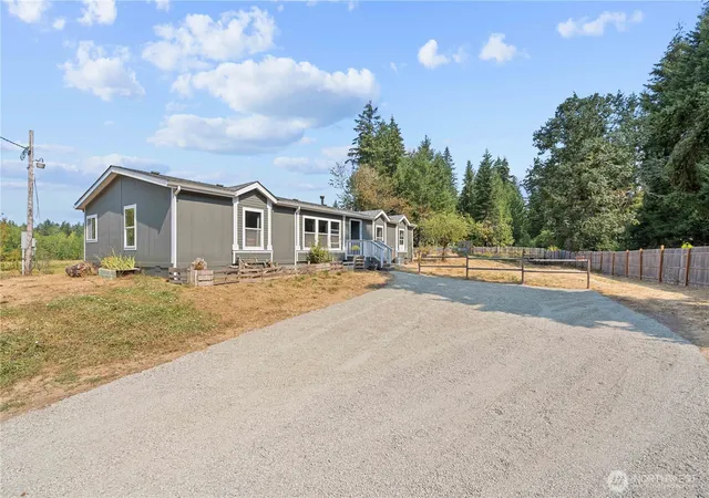 Photo 3 of Manufactured home for sale at 18109 Bald Hl Rd Se, Yelm, WA 98597 | MLS# NWM2568690 | Listing updated on 2026-09-29