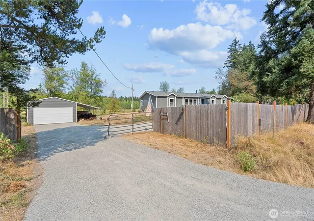 Photo 3 of Manufactured home for sale at 18109 Bald Hl Rd SE, Yelm, WA 98597 | MLS# NWM2568690 | Listing updated on 2026-09-29