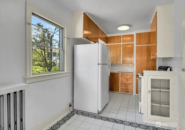Photo 3 of Condo for sale at 756 Broadway Ave E #202, Seattle, WA 98102 | MLS# NWM2568694 | Listing updated on 2026-09-23