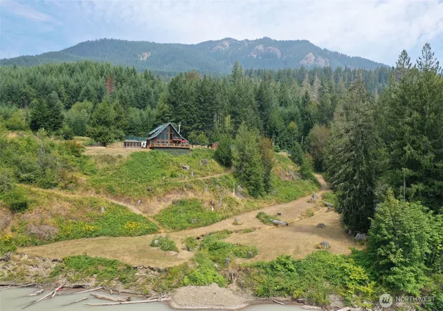 Photo 2 of Single family home for sale at 190 Carr Rd, Randle, WA 98377 | MLS# NWM2568701 | Listing updated on 2026-09-23
