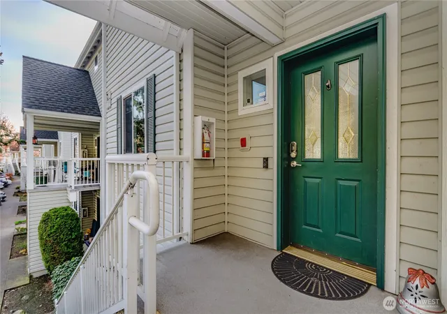 Photo 2 of Condo for sale at 31900 104th Avenue SE #F203, Auburn, WA 98092 | MLS# NWM2568715 | Listing updated on 2026-10-15