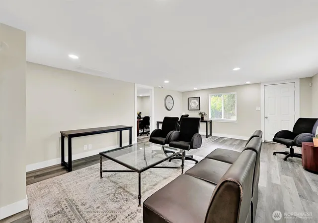 Photo 4 of Single family home for sale at 5511 Waller Rd E, Tacoma, WA 98443 | MLS# NWM2568720 | Listing updated on 2026-09-23
