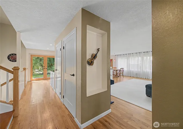 Photo 3 of Sale Pending at 39428 200th Avenue Se, Auburn, WA 98092 | MLS# NWM2568731 | Listing updated on 2026-09-25