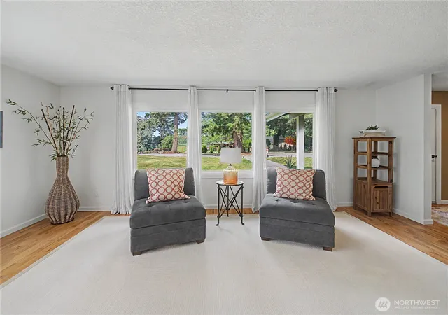 Photo 4 of Sale Pending at 39428 200th Avenue SE, Auburn, WA 98092 | MLS# NWM2568731 | Listing updated on 2026-09-25