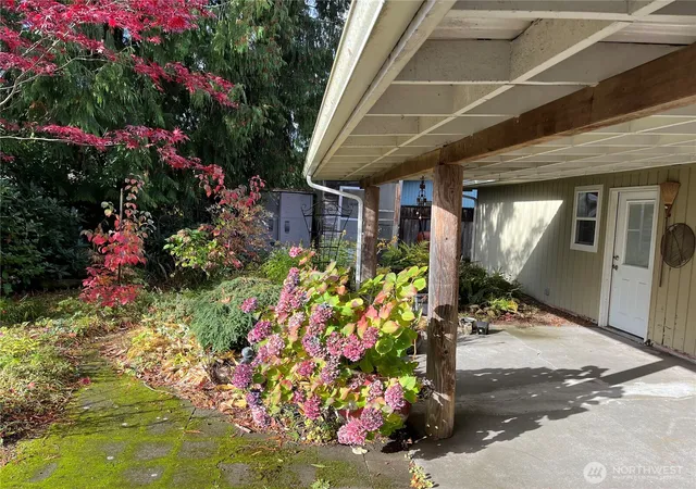 Photo 3 of Single family home for sale at 307 X St, Tumwater, WA 98501 | MLS# NWM2568739 | Listing updated on 2026-09-23