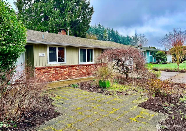 Photo 2 of Single family home for sale at 307 X St, Tumwater, WA 98501 | MLS# NWM2568739 | Listing updated on 2026-09-23