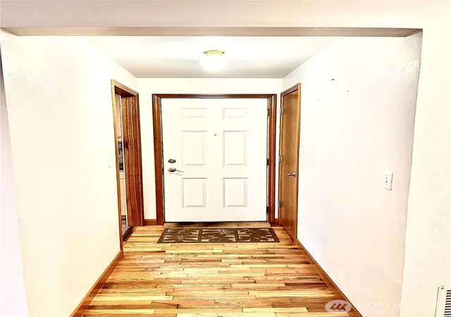 Photo 3 of Single family home for sale at 307 X St, Tumwater, WA 98501 | MLS# NWM2568739 | Listing updated on 2026-09-23