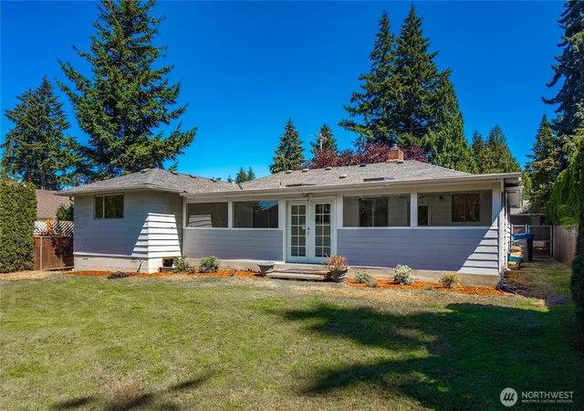 Photo 2 of Single family home for sale at 16821 19th Avenue Sw, Normandy Park, WA 98166 | MLS# NWM2568774 | Listing updated on 2026-09-29