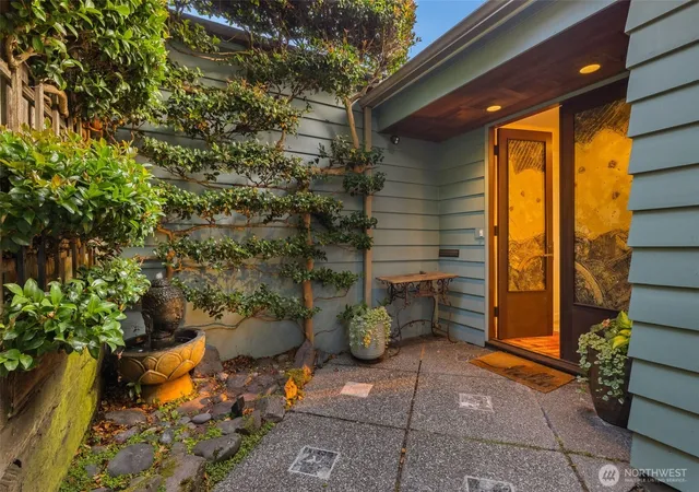Photo 2 of Single family home for sale at 8917 Fauntleroy Way Sw, Seattle, WA 98136 | MLS# NWM2568818 | Listing updated on 2026-09-29