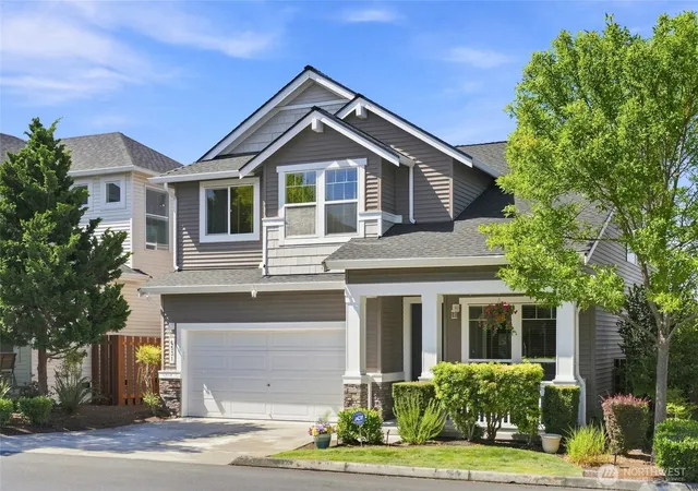 Photo 2 of Single family home for sale at 6531 Francis Ave Se, Auburn, WA 98092 | MLS# NWM2568821 | Listing updated on 2026-09-23