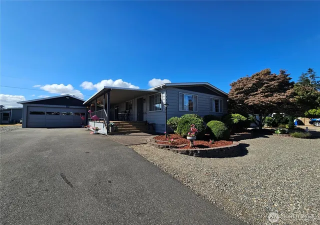 Manufactured home for sale at 9101 Steilacoom Rd SE #50, Olympia, WA 98513 | MLS# NWM2568838