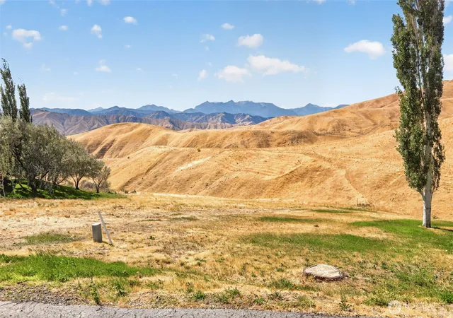 Photo 3 of Land for sale at 4284 April Dr, Wenatchee, WA 98801 | MLS# NWM2568840 | Listing updated on 2026-09-23