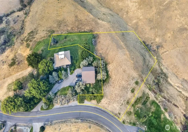 Photo 4 of Land for sale at 4284 April Dr, Wenatchee, WA 98801 | MLS# NWM2568840 | Listing updated on 2026-09-23