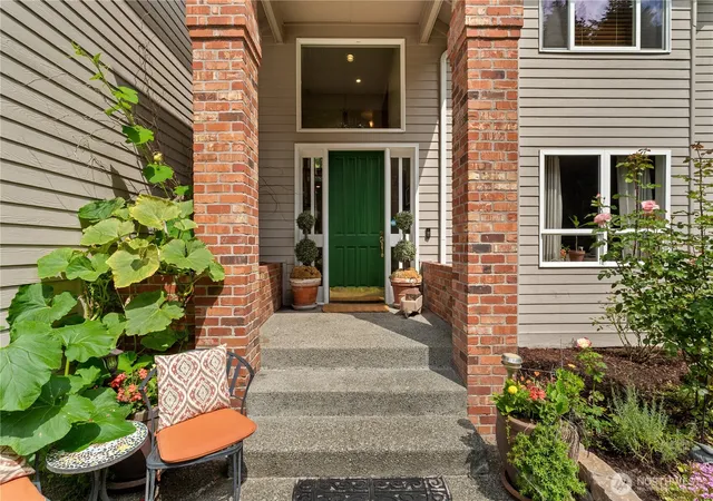 Photo 3 of Single family home for sale at 23924 SE 186th Street, Maple Valley, WA 98038 | MLS# NWM2568856 | Listing updated on 2026-09-28