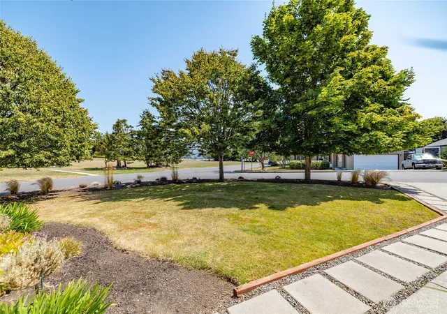 Photo 3 of Sale Pending at 6157 Parkside Dr, Anacortes, WA 98221 | MLS# NWM2568861 | Listing updated on 2026-09-21